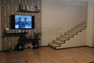 Фото №2: Таунхаус 122 м² - Индустриальный, мкр. Дивный, б-р Голубой, 60