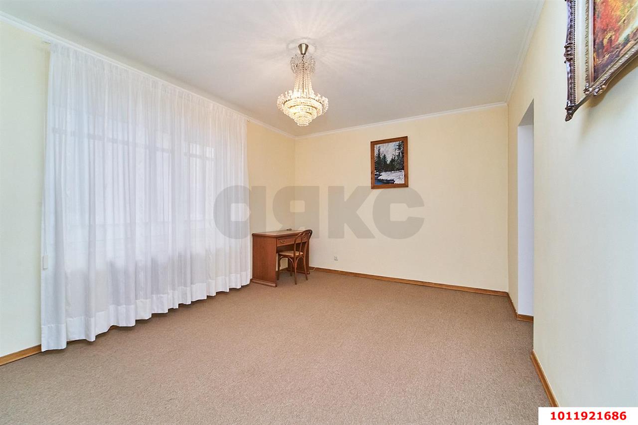 Фото №11: 4-комнатная квартира 150 м² - Краснодар, Центральный, ул. Чкалова, 11