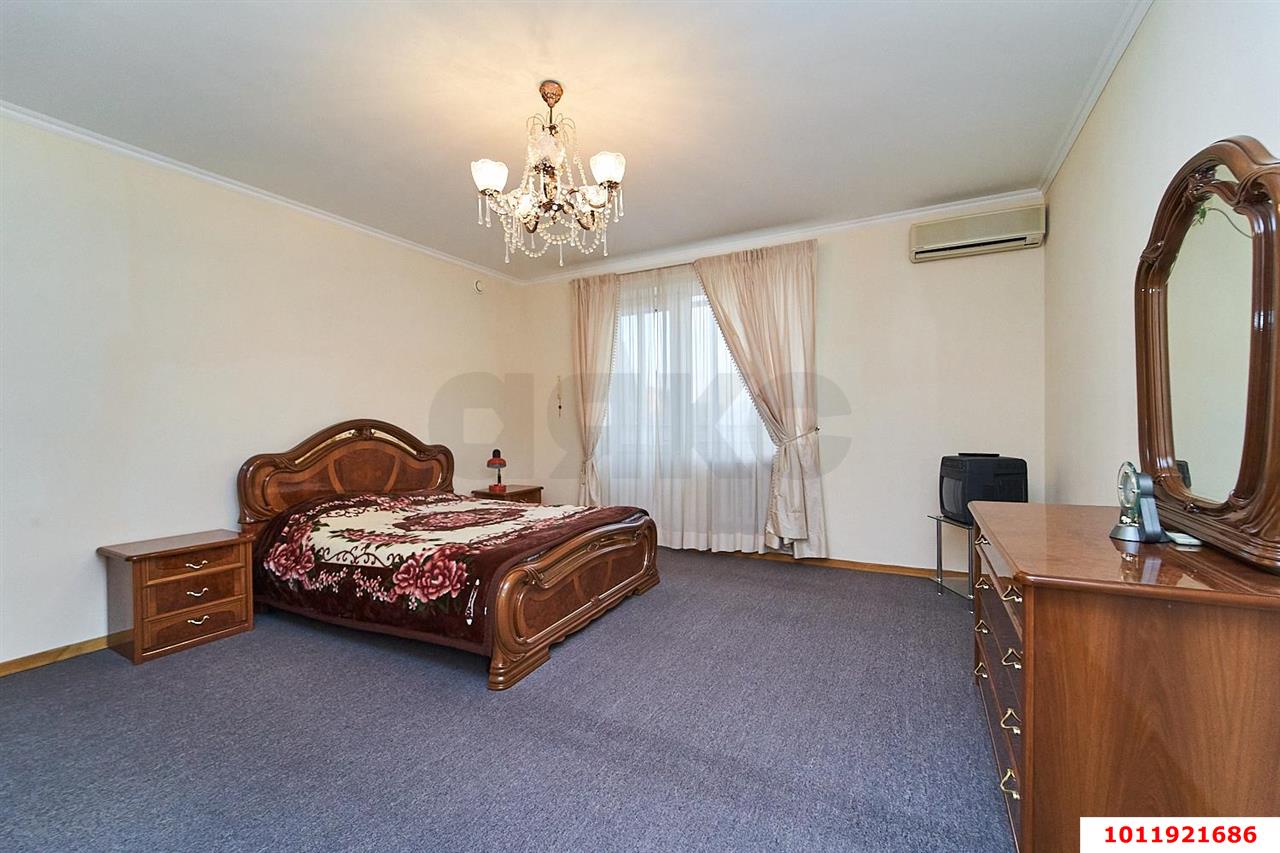 Фото №9: 4-комнатная квартира 150 м² - Краснодар, Западный внутригородской округ, мкр. Центральный, ул. Чкалова, 11