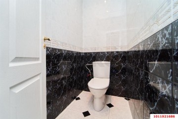 Фото №4: 4-комнатная квартира 150 м² - Краснодар, мкр. Центральный, ул. Чкалова, 11