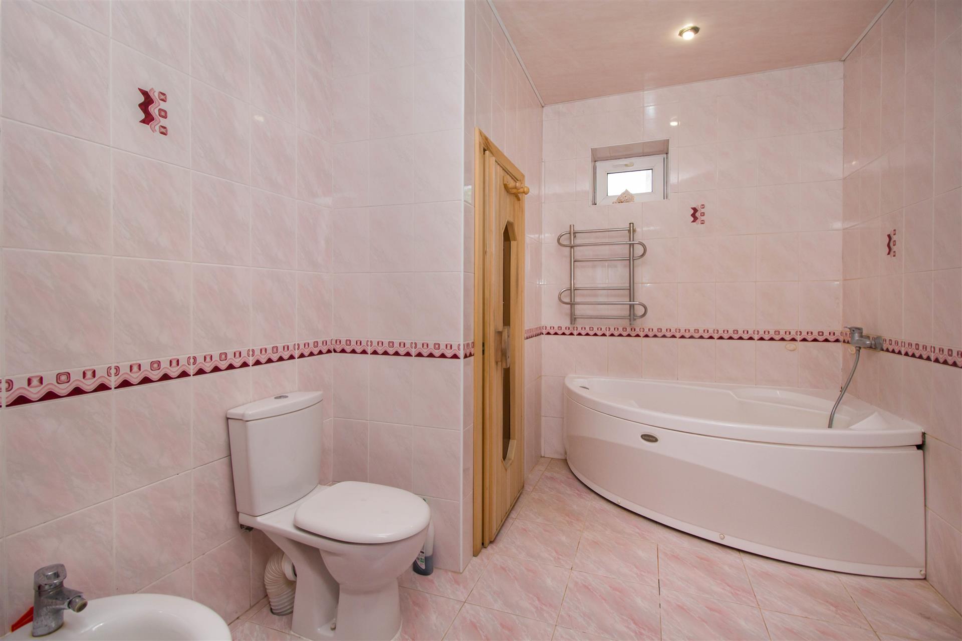 Фото №15: Дом 235 м² + 30 сот. - Ивановская, ул. Краснолесская, 45