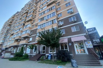 Фото №2: Торговое помещение 167 м² - Краснодар, мкр. Фестивальный, ул. Атарбекова, 9