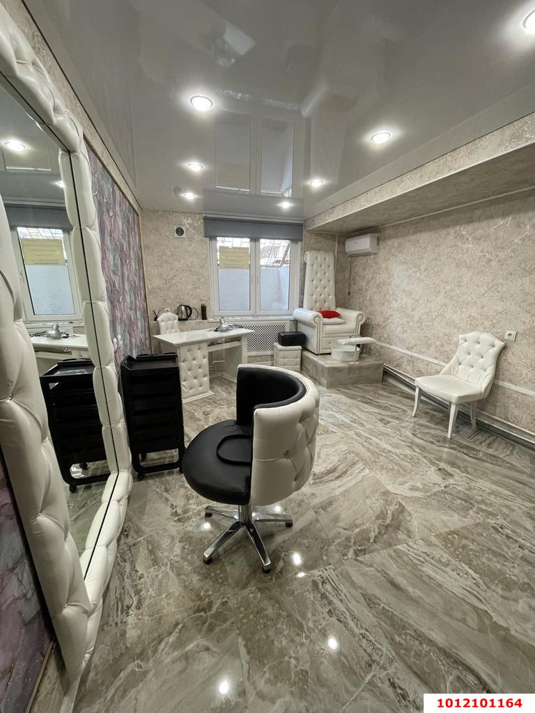 Фото №2: Торговое помещение 20 м² - Краснодар, Восточно-Кругликовский, ул. им. Героя Яцкова И.В., 20