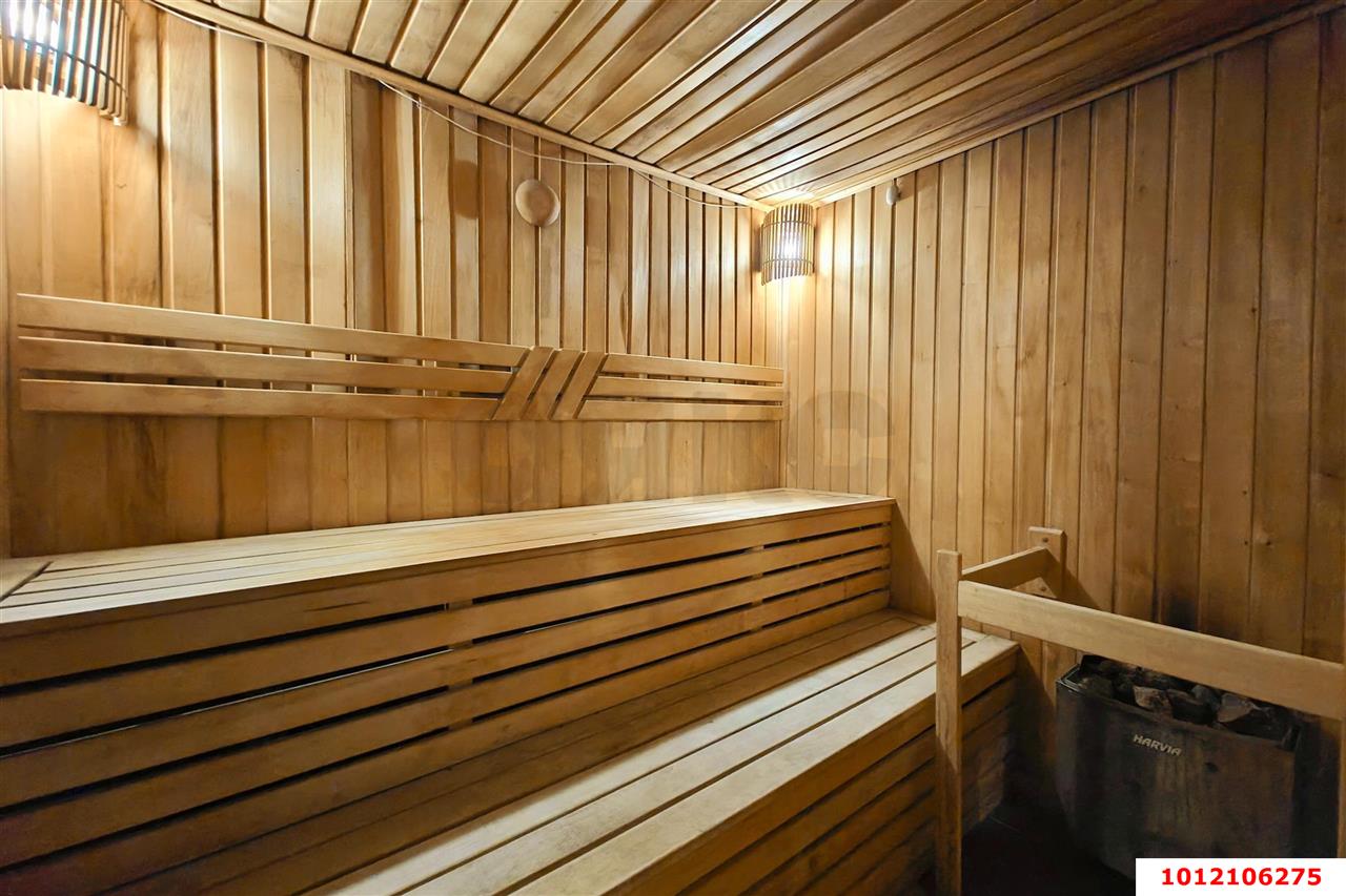 Фото №2: Торговое помещение <span class="whitespace-nowrap">93 м²</span>, <span class="whitespace-nowrap">4 эт.</span> - Краснодар, Прикубанский внутригородской округ, мкр. Юбилейный, ул. Алма-Атинская, 57
