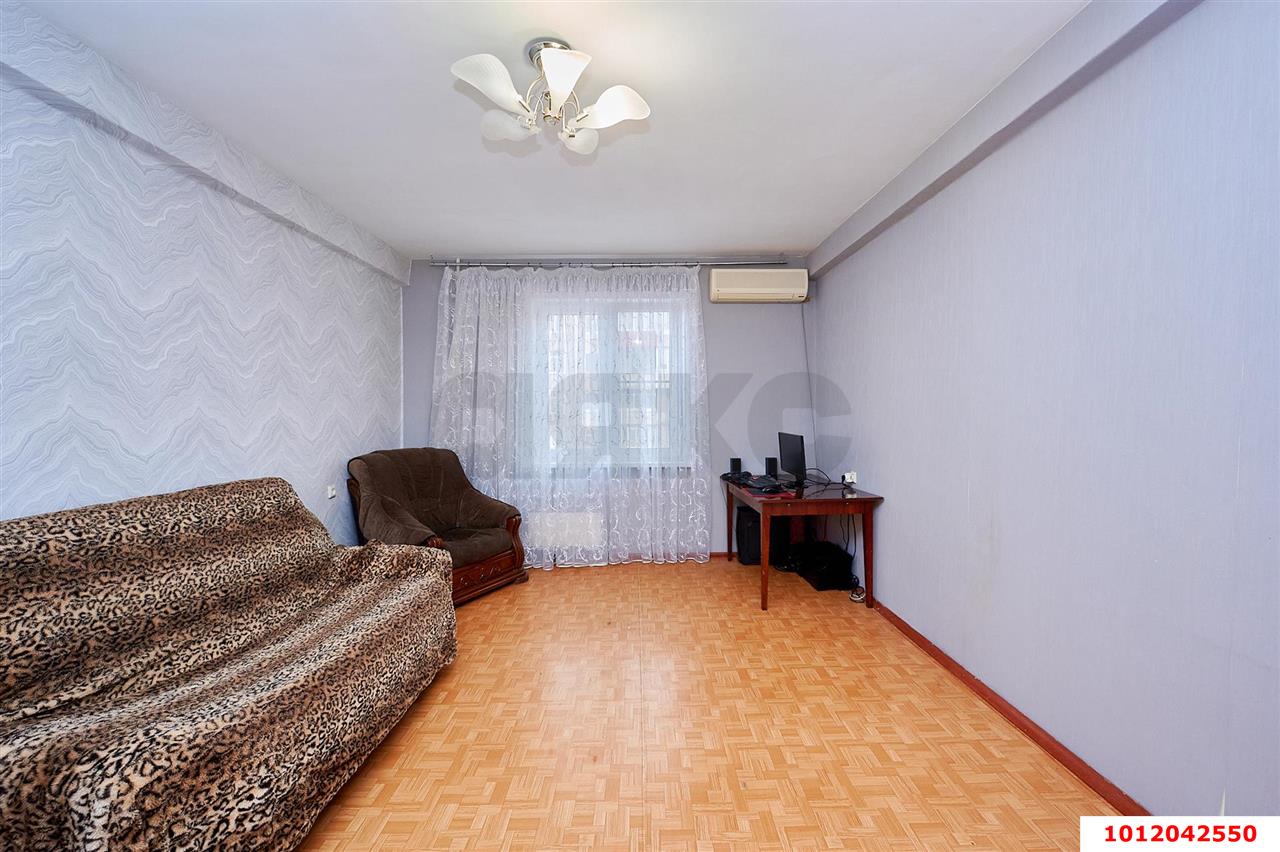 Фото №7: 2-комнатная квартира 55 м² - Краснодар, Прикубанский внутригородской округ, мкр. Славянский, ул. Красных Партизан, 75