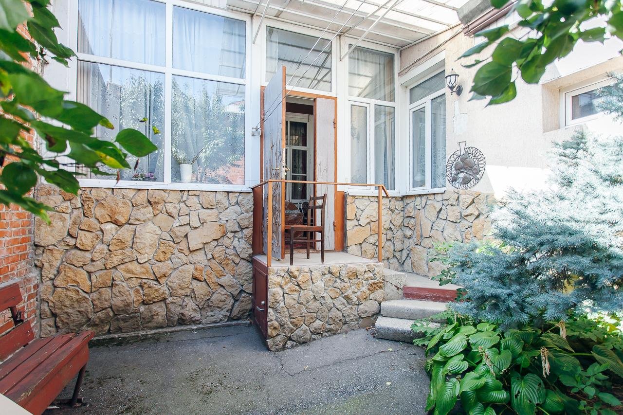 Фото №1: Дом 65 м² + 2 сот. - Краснодар, Западный внутригородской округ, мкр. Центральный, ул. Октябрьская, 84Г