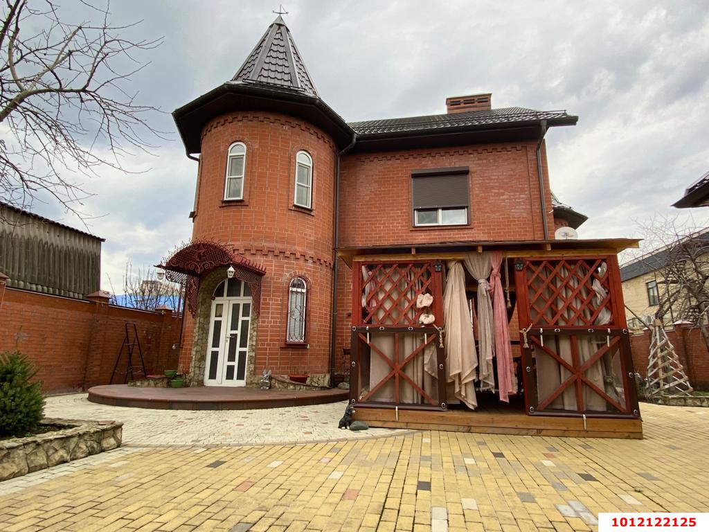 Фото №1: Дом 166 м² + 5.87 сот. - Краснодар, Западный внутригородской округ, мкр. Фестивальный, пр-д Лабинский, 10