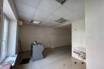 Фото №3: Коммерция 27 м² - Краснодар, мкр. Центральный, ул. Октябрьская, 93