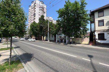 Фото №4: Торговое помещение 28 м² - Краснодар, мкр. Центральный, ул. Октябрьская, 70