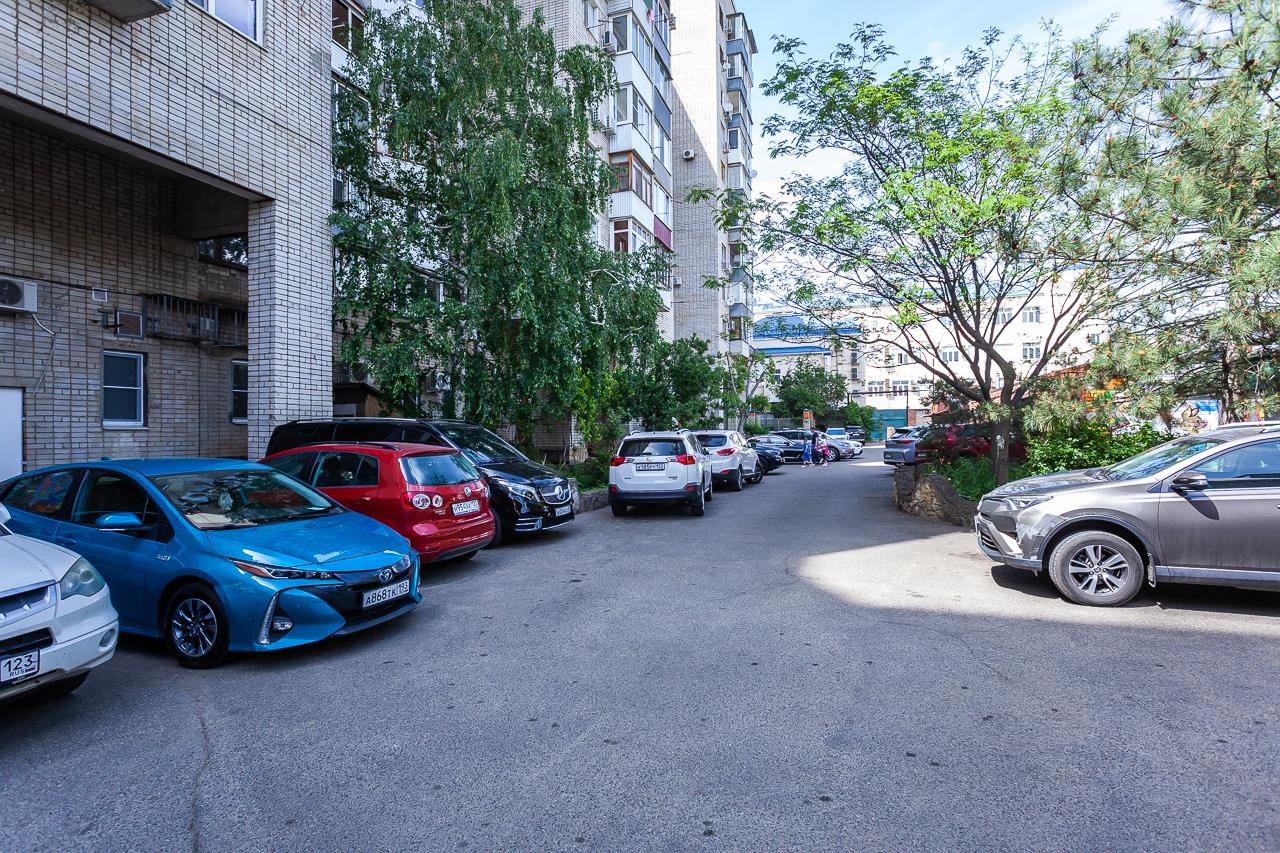 Фото №17: 3-комнатная квартира 68 м² - Краснодар, Центральный внутригородской округ, Западный внутригородской округ, мкр. Центральный, ул. Октябрьская, 44