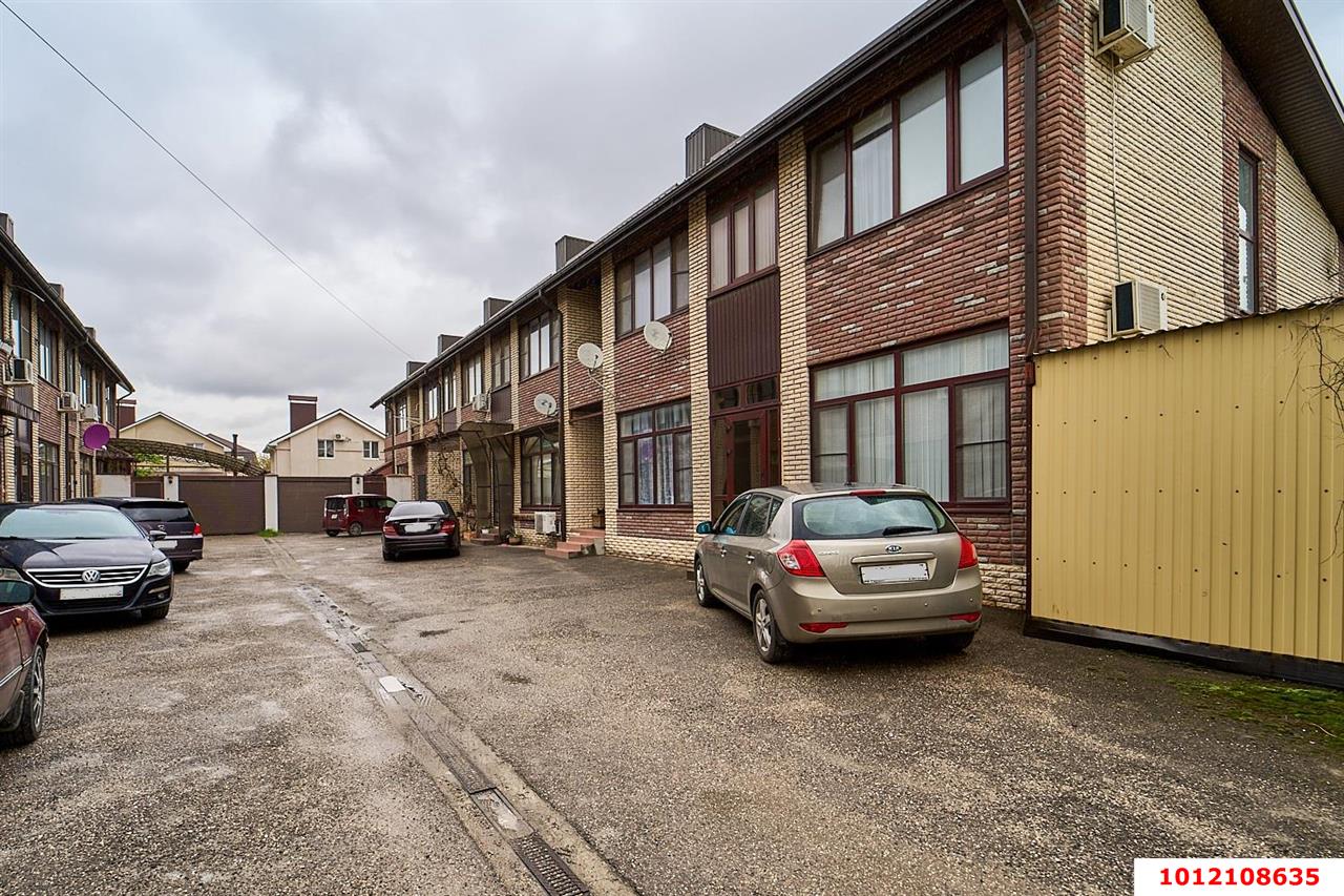 Фото №1: Таунхаус 110 м² + 2 сот. - Краснодар, Калинино, пер. Листопадный, 7