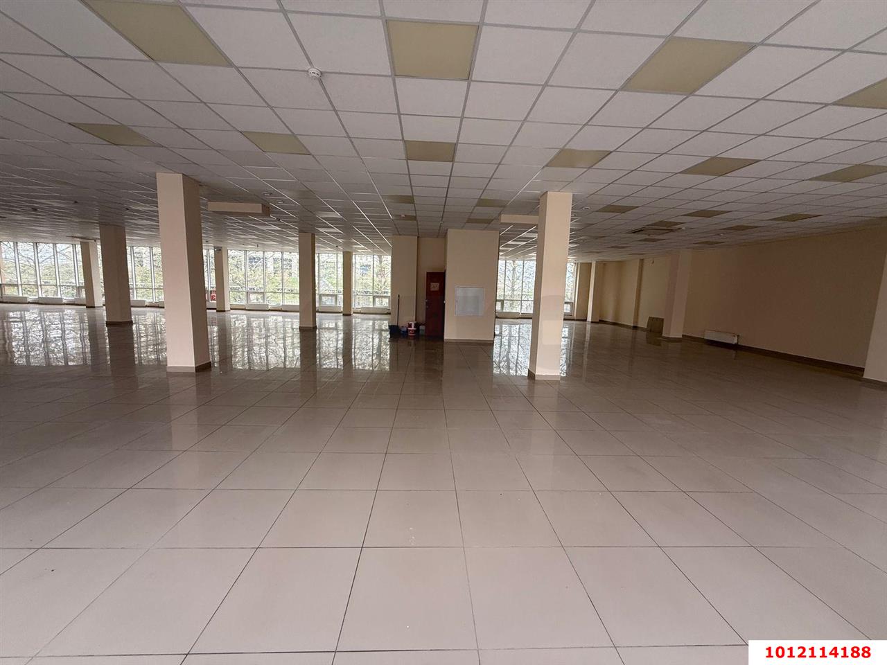 Фото №4: Торговое помещение 581 м² - Краснодар, ЖК Севастопольский, ул. Восточно-Кругликовская, 18