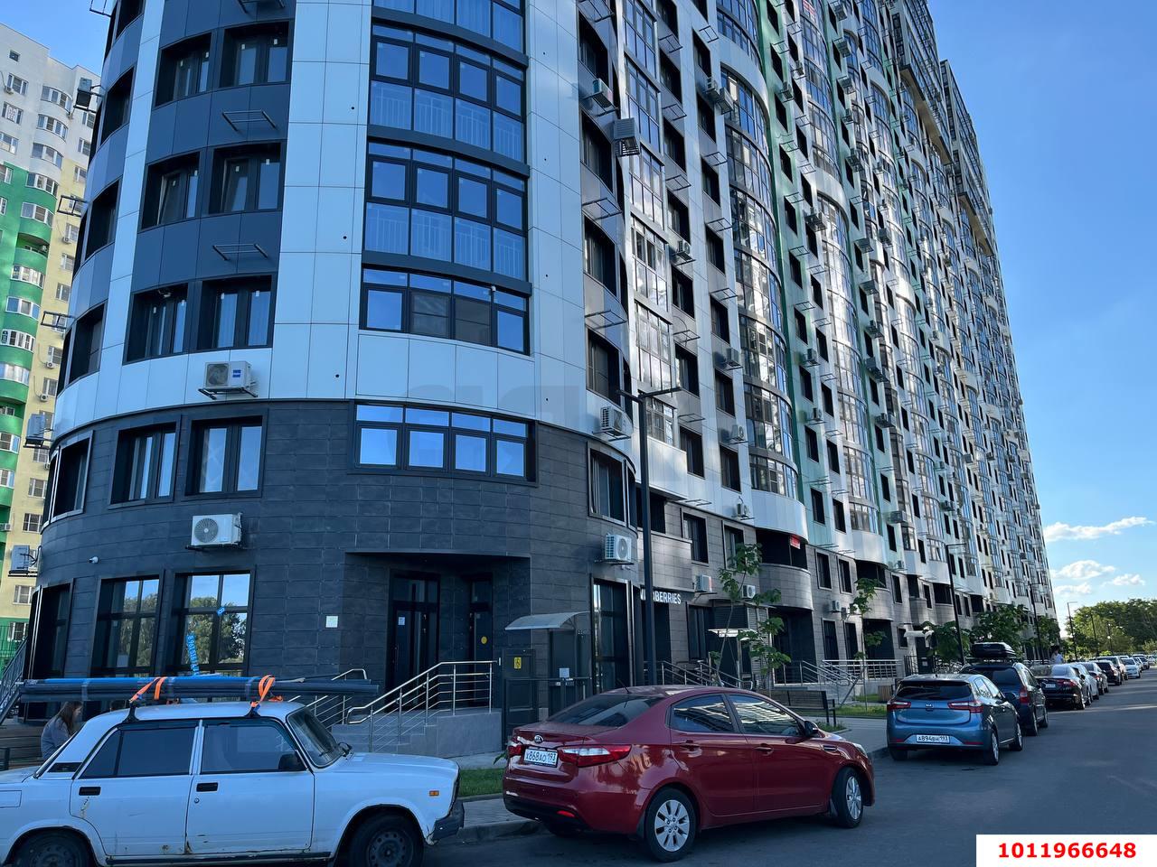 Фото №1: Коммерция 40 м² - Краснодар, Карасунский внутригородской округ, мкр. жилой комплекс Фреш, ул. имени Валерия Гассия, 4/7к2