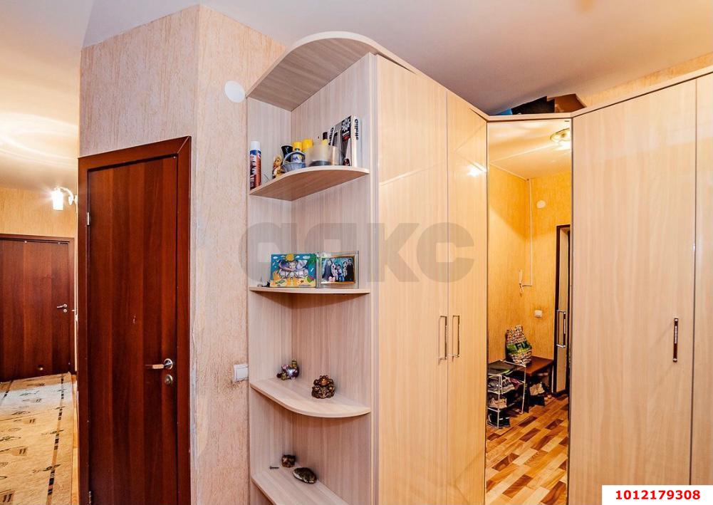 Фото №9: 2-комнатная квартира 73 м² - Краснодар, Прикубанский внутригородской округ, мкр. имени Маршала Жукова, ул. Александра Покрышкина, 4/4