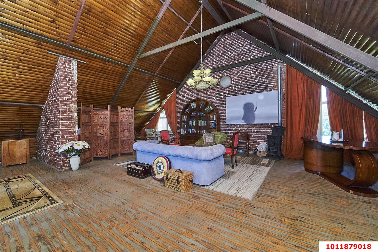 Фото №11: Дом 331 м² + 8 сот. - Краснодар, Прикубанский внутригородской округ, мкр. Сады Калинина, ул. Голубиная, 6