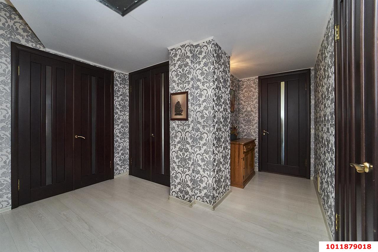 Фото №7: Дом 331 м² + 8 сот. - Краснодар, Прикубанский внутригородской округ, мкр. Сады Калинина, ул. Голубиная, 6