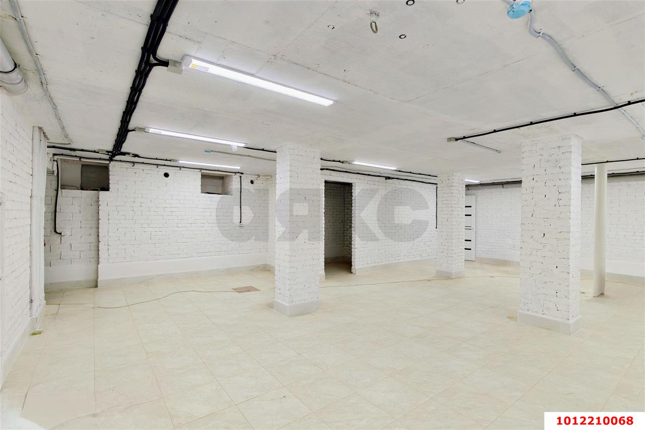 Фото №4: Офисное помещение <span class="whitespace-nowrap">65 м²</span>, <span class="whitespace-nowrap">3/3 эт.</span> - Краснодар, Центральный внутригородской округ, мкр. Табачная Фабрика, ул. МОПР, 22