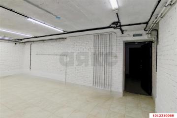 Фото №1: Офисное помещение <span class="whitespace-nowrap">65 м²</span>, <span class="whitespace-nowrap">3/3 эт.</span> - Краснодар, мкр. Табачная Фабрика, ул. МОПР, 22