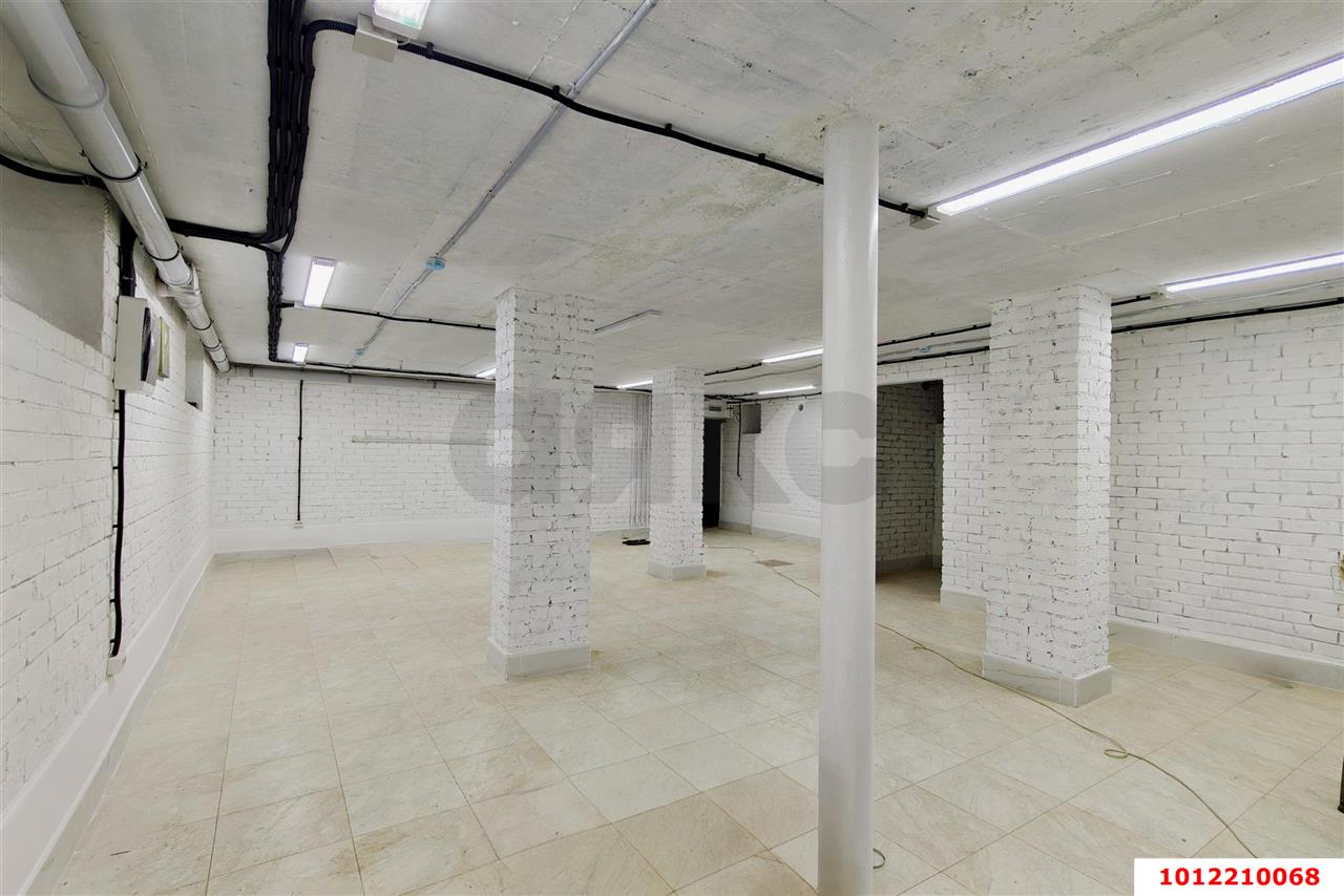 Фото №6: Офисное помещение <span class="whitespace-nowrap">65 м²</span>, <span class="whitespace-nowrap">3/3 эт.</span> - Краснодар, Центральный внутригородской округ, мкр. Табачная Фабрика, ул. МОПР, 22