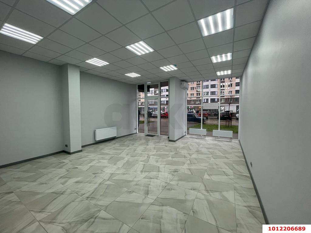 Фото №4: Торговое помещение 46 м² - Краснодар, жилой комплекс Red777, ул. Адмирала Крузенштерна, 5