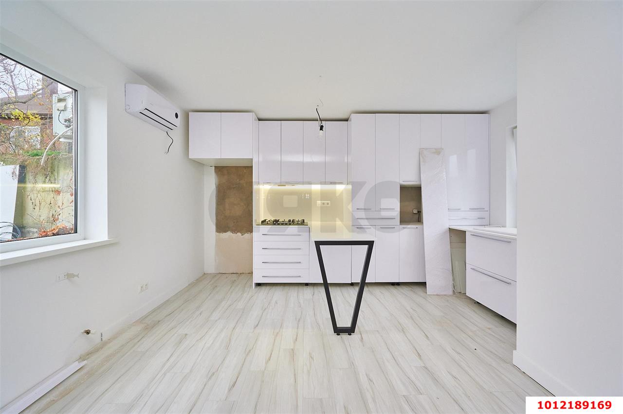 Фото №1: Дом 20 м² + 10 сот. - Елизаветинская, мкр. Прикубанский внутригородской округ, ул. Калинина, 11