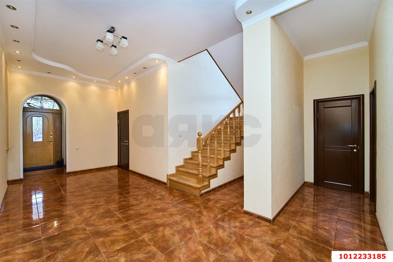 Фото №15: Дом 307 м² + 9.53 сот. - Краснодар, Завод Радиоизмерительных Приборов, ул. Семигорская, 24