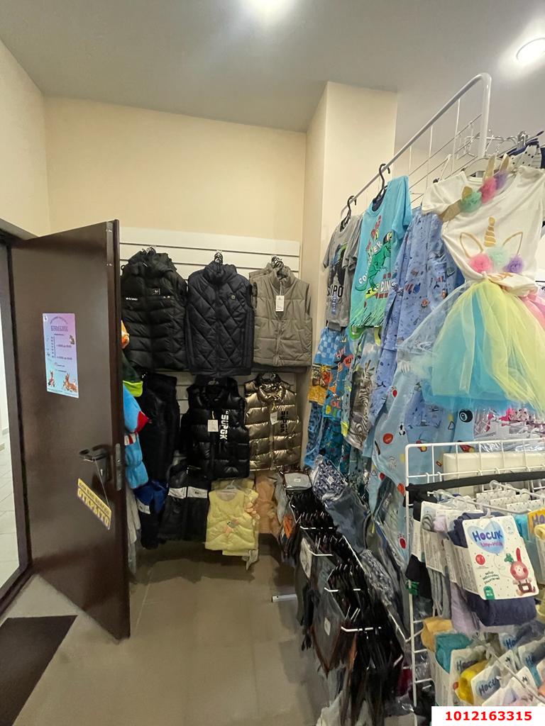 Фото №2: Торговое помещение 35 м² - Краснодар, жилой комплекс Инсити, ул. Командорская, 5/3