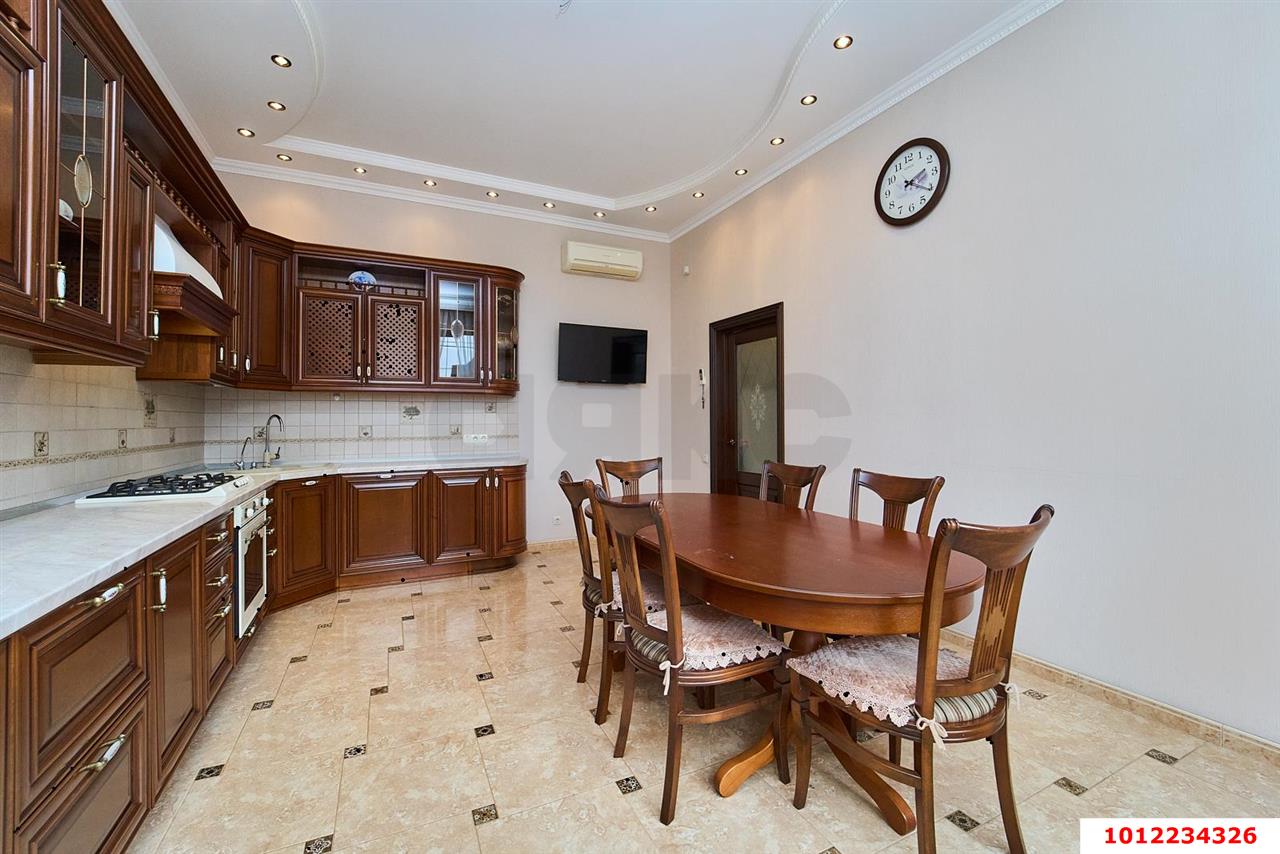 Фото №2: Дом 386 м² + 10.75 сот. - Краснодар, Прикубанский внутригородской округ, Калинино, мкр. Завод Радиоизмерительных Приборов, ул. Семигорская, 22