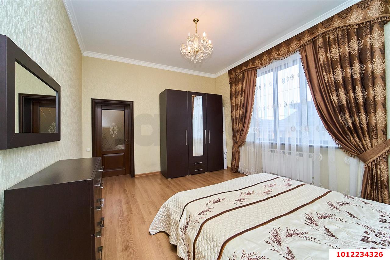 Фото №10: Дом 386 м² + 10.75 сот. - Краснодар, Прикубанский внутригородской округ, Калинино, мкр. Завод Радиоизмерительных Приборов, ул. Семигорская, 22