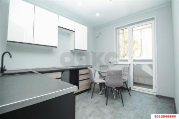 Фото №1: 1-комнатная квартира <span class="whitespace-nowrap">35 м²</span>, <span class="whitespace-nowrap">2/24 эт.</span> - Краснодар, мкр. Парк Победы, ул. Героя Пешкова, 14к5