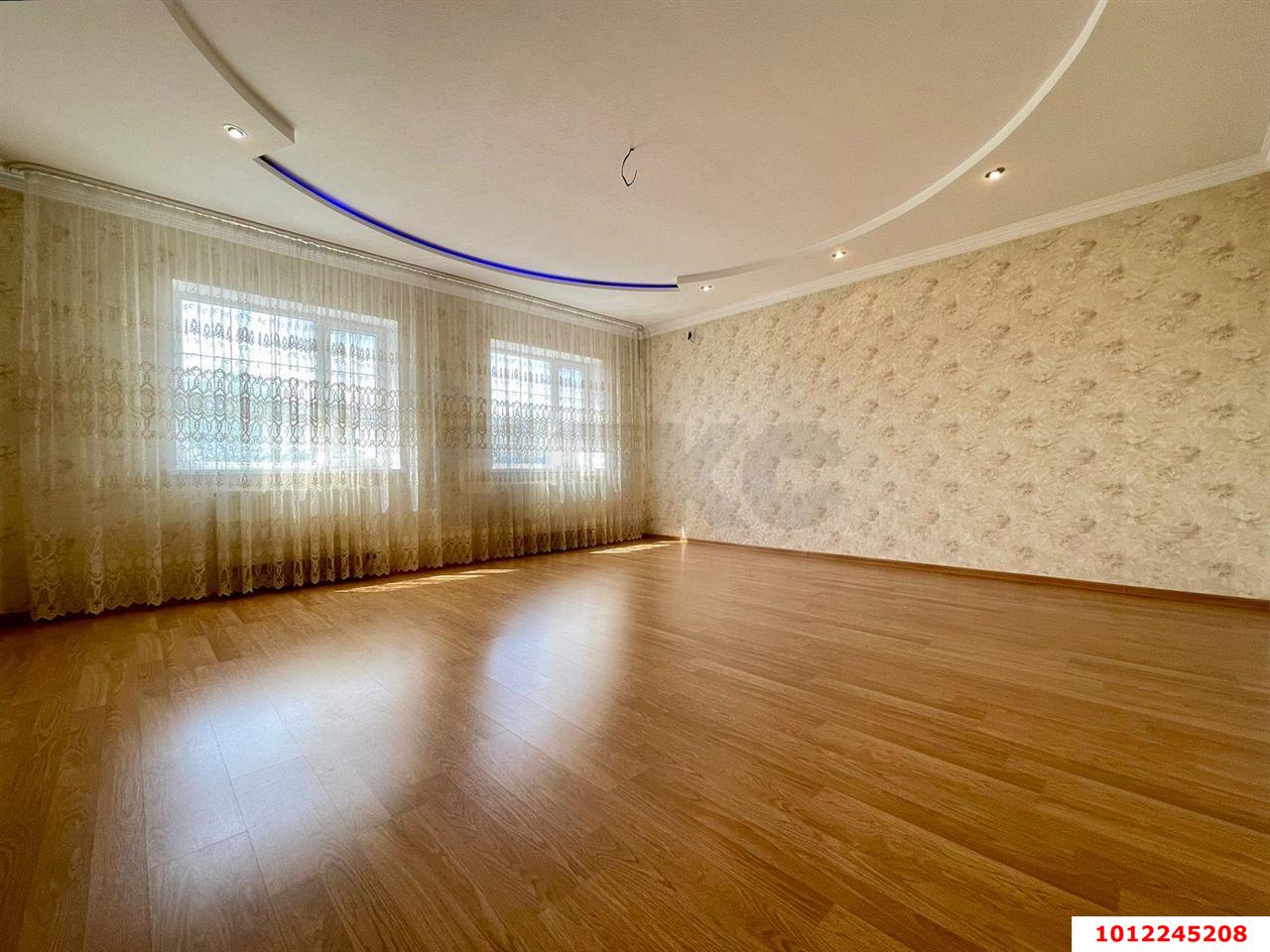 Фото №9: Дом 280 м² + 16 сот. - Курганинск, ул. Пионерская, 33