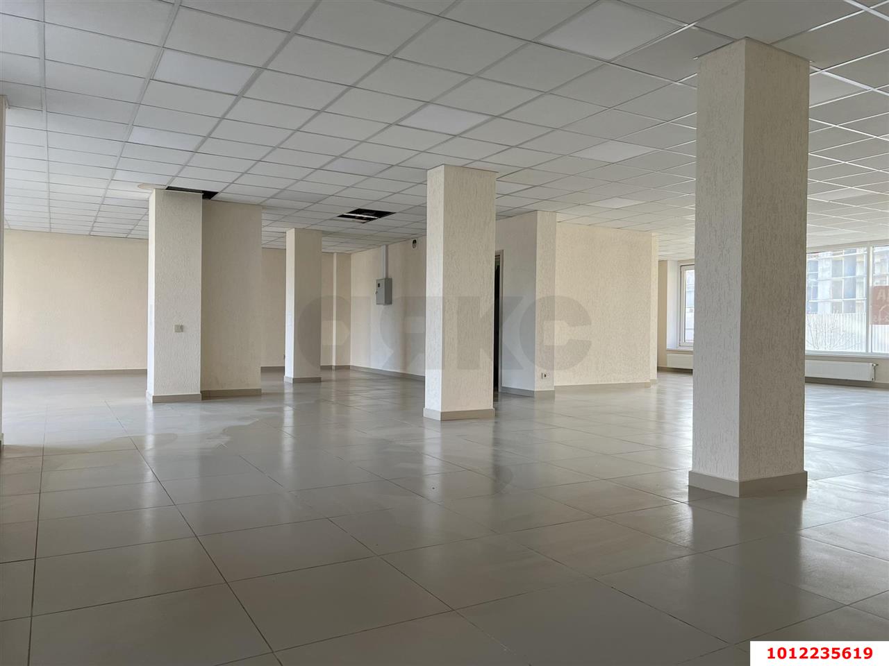 Фото №5: Торговое помещение 169 м² - Краснодар, жилой комплекс Лиговский, ул. Героя Пешкова, 7