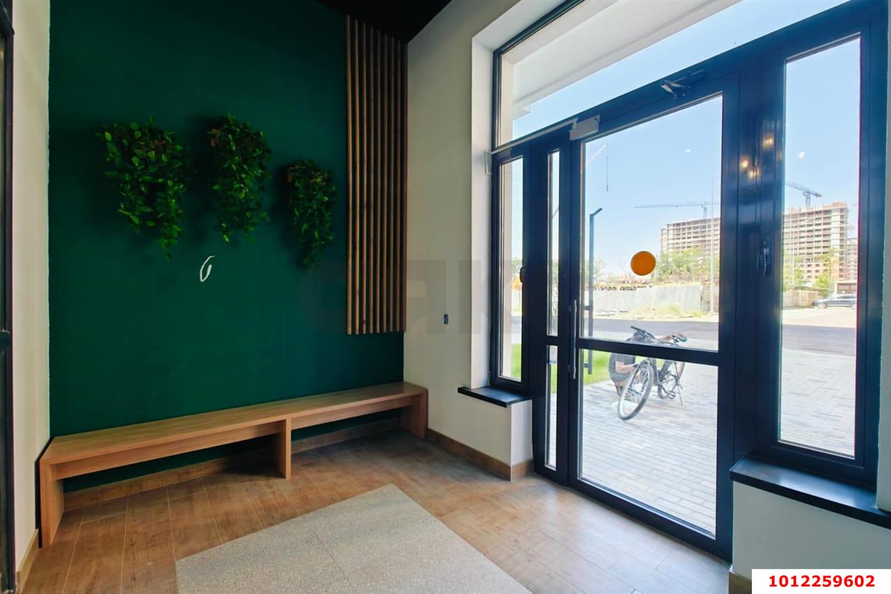 Фото №2: 1-комнатная квартира 37 м² - Краснодар, жилой комплекс Самолёт, отделение № 2 Агрофирмы Солнечная, жилой комплекс Движение, жилой комплекс Зелёный театр, Прикубанский внутригородской округ, мкр. жилой комплекс Мой Город, ул. Западный Обход, 39