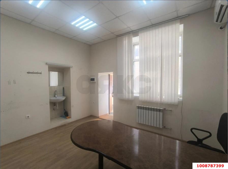 Фото №6: Отдельное здание <span class="whitespace-nowrap">97 м²</span>, <span class="whitespace-nowrap">1/1 эт.</span> - Краснодар, Центральный внутригородской округ, мкр. Центральный, ул. Ленина, 88
