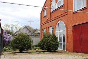 Фото №1: Дом 206 м² - Новомышастовская, ул. Седина, 92А