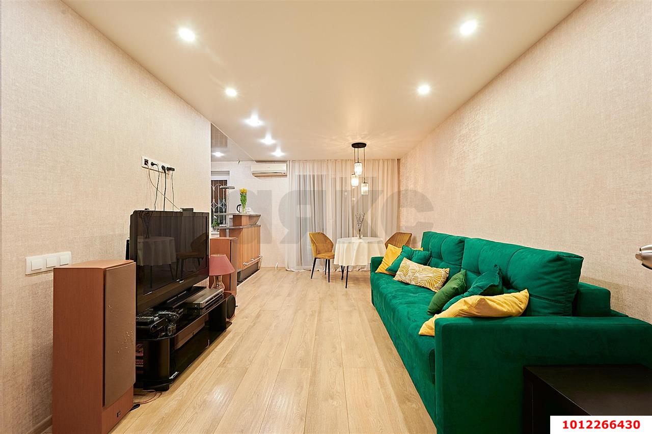 Фото №4: 2-комнатная квартира <span class="whitespace-nowrap">43 м²</span>, <span class="whitespace-nowrap">2/5 эт.</span> - Краснодар, мкр. Западный внутригородской округ, ул. 4-я Линия Нефтяников, 18