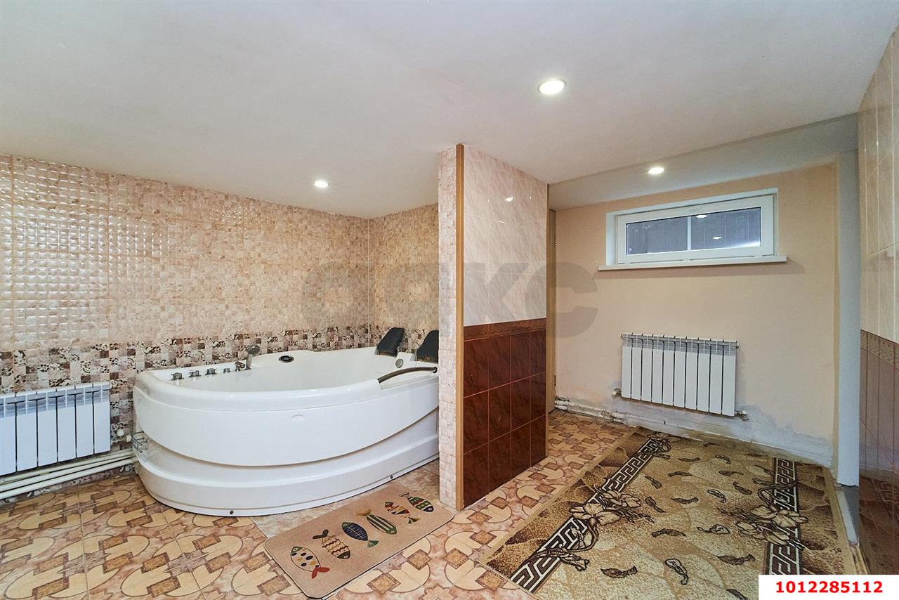 Фото №15: Дом 217 м² + 6.2 сот. - Краснодар, 2-я Площадка, ул. им. Нахимова, 35