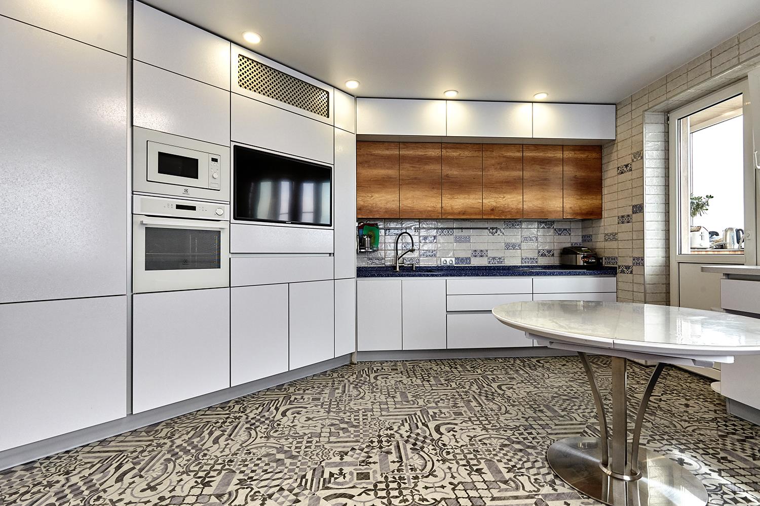 Фото №2: 3-комнатная квартира 70 м² - Краснодар, Западный внутригородской округ, ЖК Новый Город, мкр. Юбилейный, ул. Генерала Шифрина, 1/1