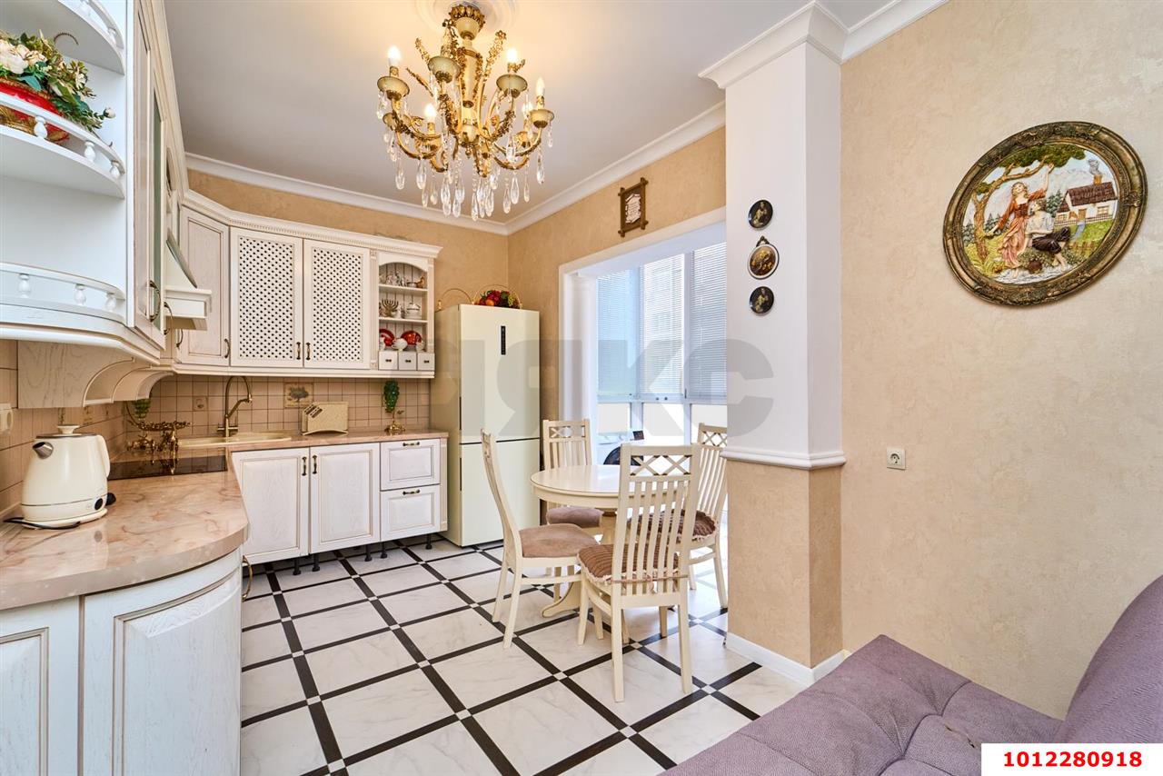 Фото №1: 2-комнатная квартира 90 м² - Краснодар, Музыкальный, Прикубанский внутригородской округ, Завод Радиоизмерительных Приборов, мкр. имени Петра Метальникова, ул. Московская, 152