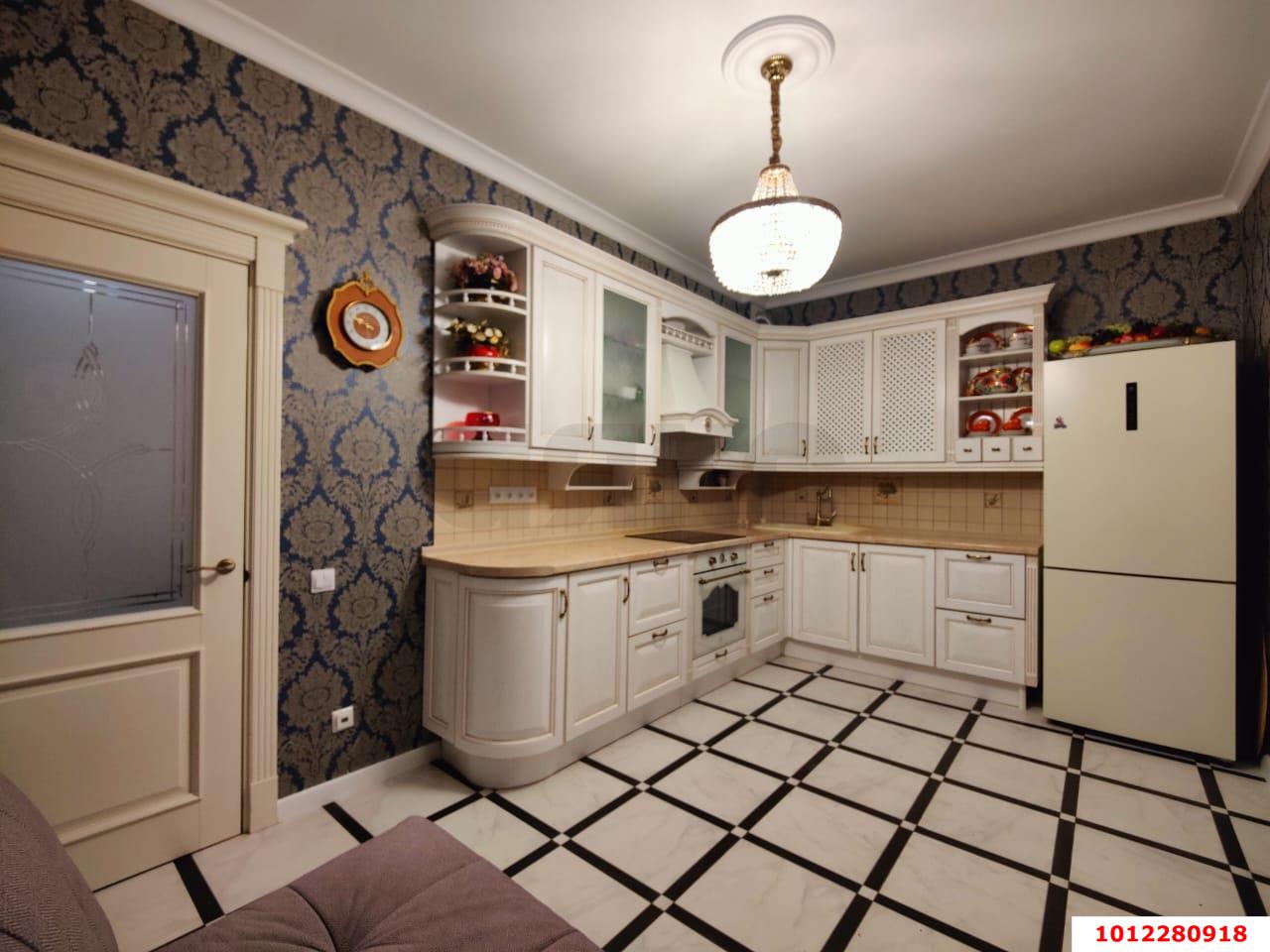 Фото №1: 2-комнатная квартира 90 м² - Краснодар, имени Петра Метальникова, ул. Московская, 152