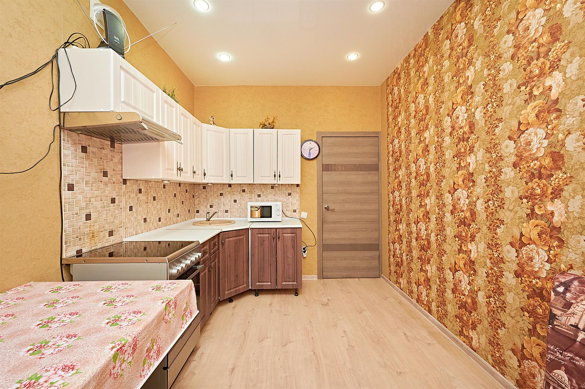 Фото №2: 1-комнатная квартира 36 м² - Краснодар, Прикубанский внутригородской округ, Калинино, мкр. Завод Радиоизмерительных Приборов, ул. 1 Мая, 556/1