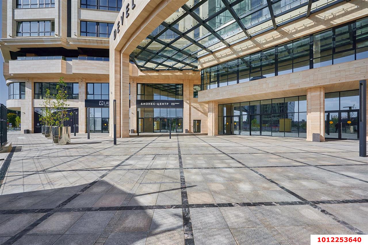 Фото №38: 1-комнатная квартира 72 м² - Краснодар, жилой комплекс Девелопмент Плаза, ул. имени 40-летия Победы, 33Г