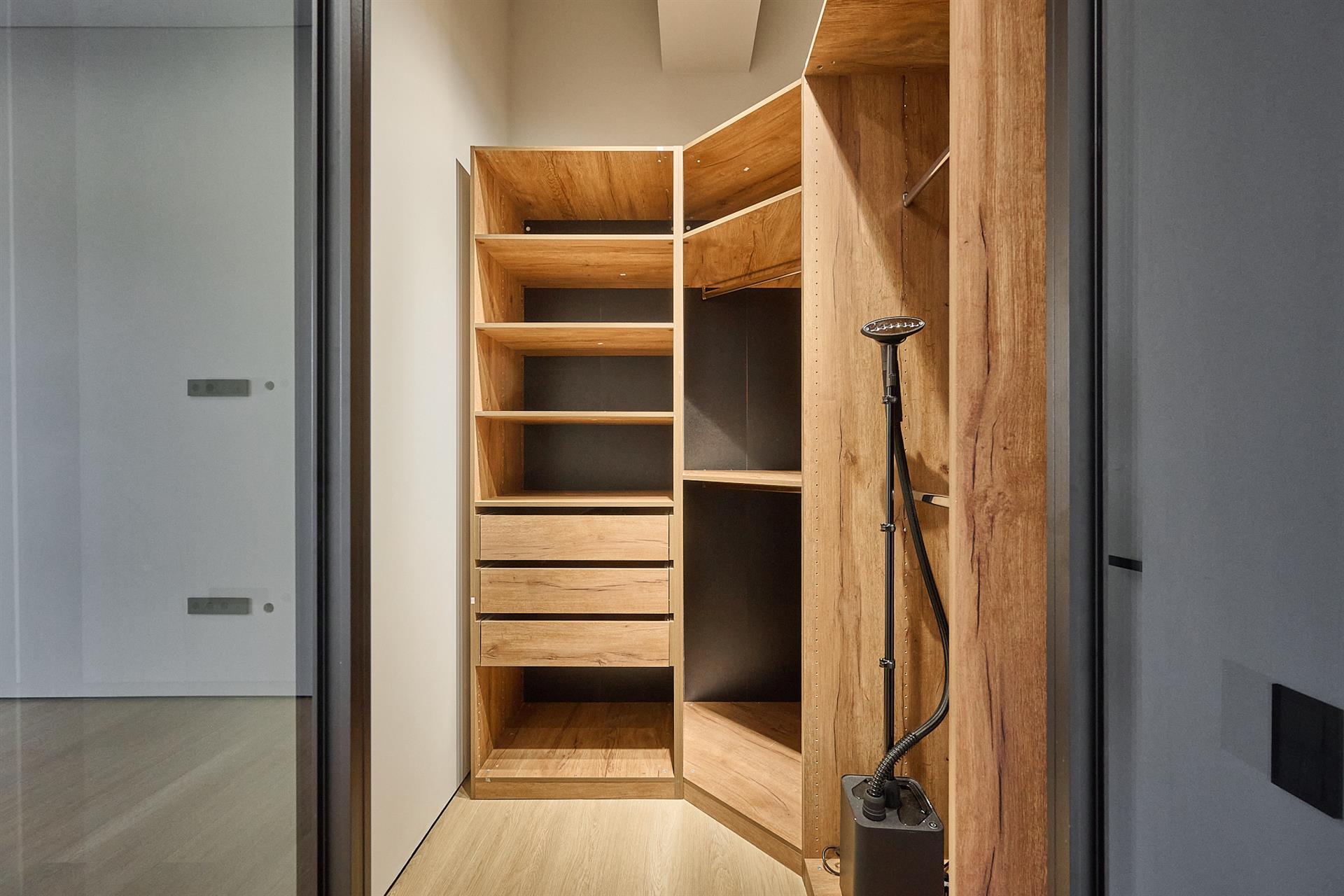 Фото №26: 1-комнатная квартира 72 м² - Краснодар, ЖК Девелопмент Плаза, Завод Измерительных Приборов, Прикубанский внутригородской округ, мкр. жилой комплекс Девелопмент Плаза, ул. имени 40-летия Победы, 33Г