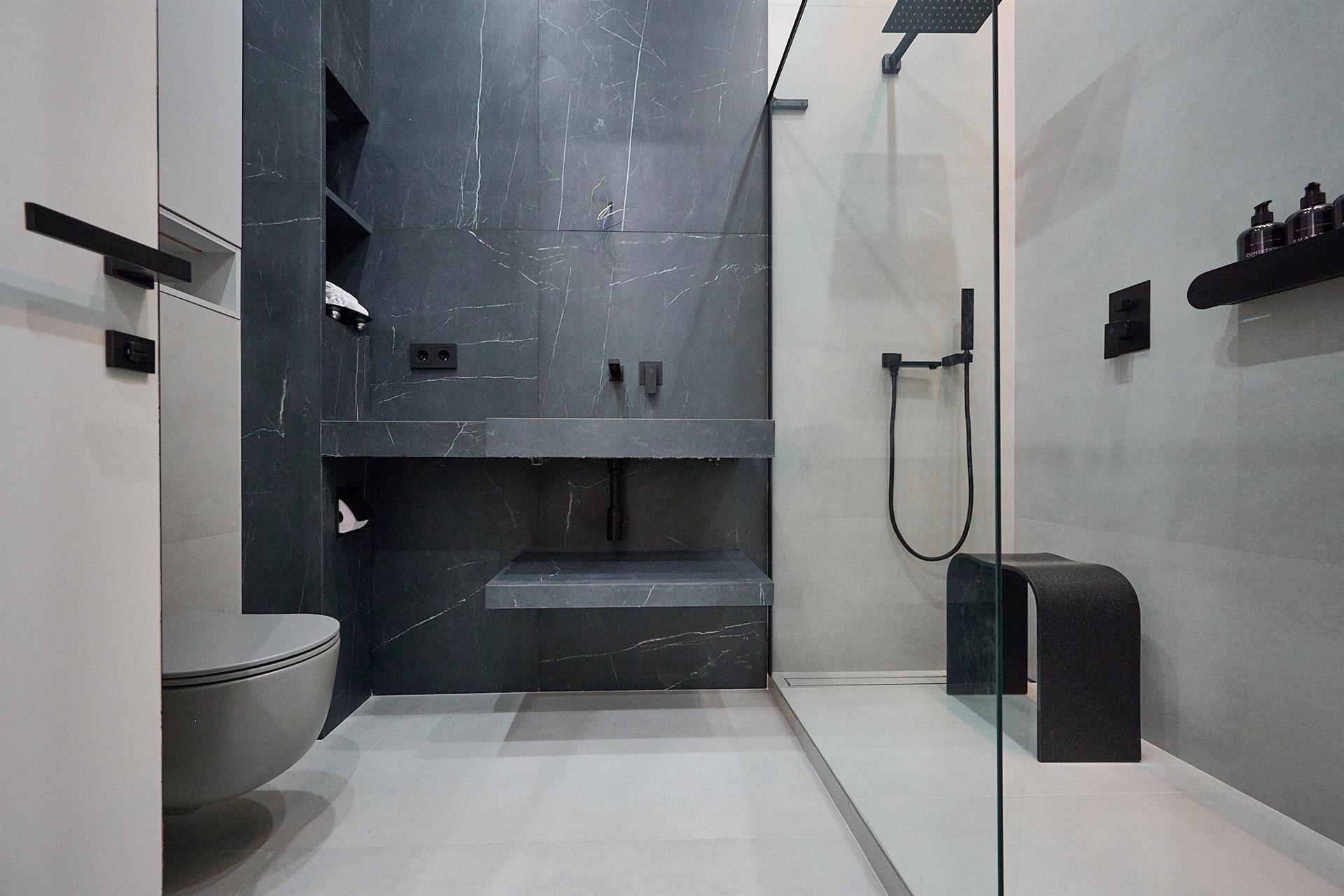 Фото №30: 1-комнатная квартира 72 м² - Краснодар, ЖК Девелопмент Плаза, Завод Измерительных Приборов, Прикубанский внутригородской округ, мкр. жилой комплекс Девелопмент Плаза, ул. имени 40-летия Победы, 33Г