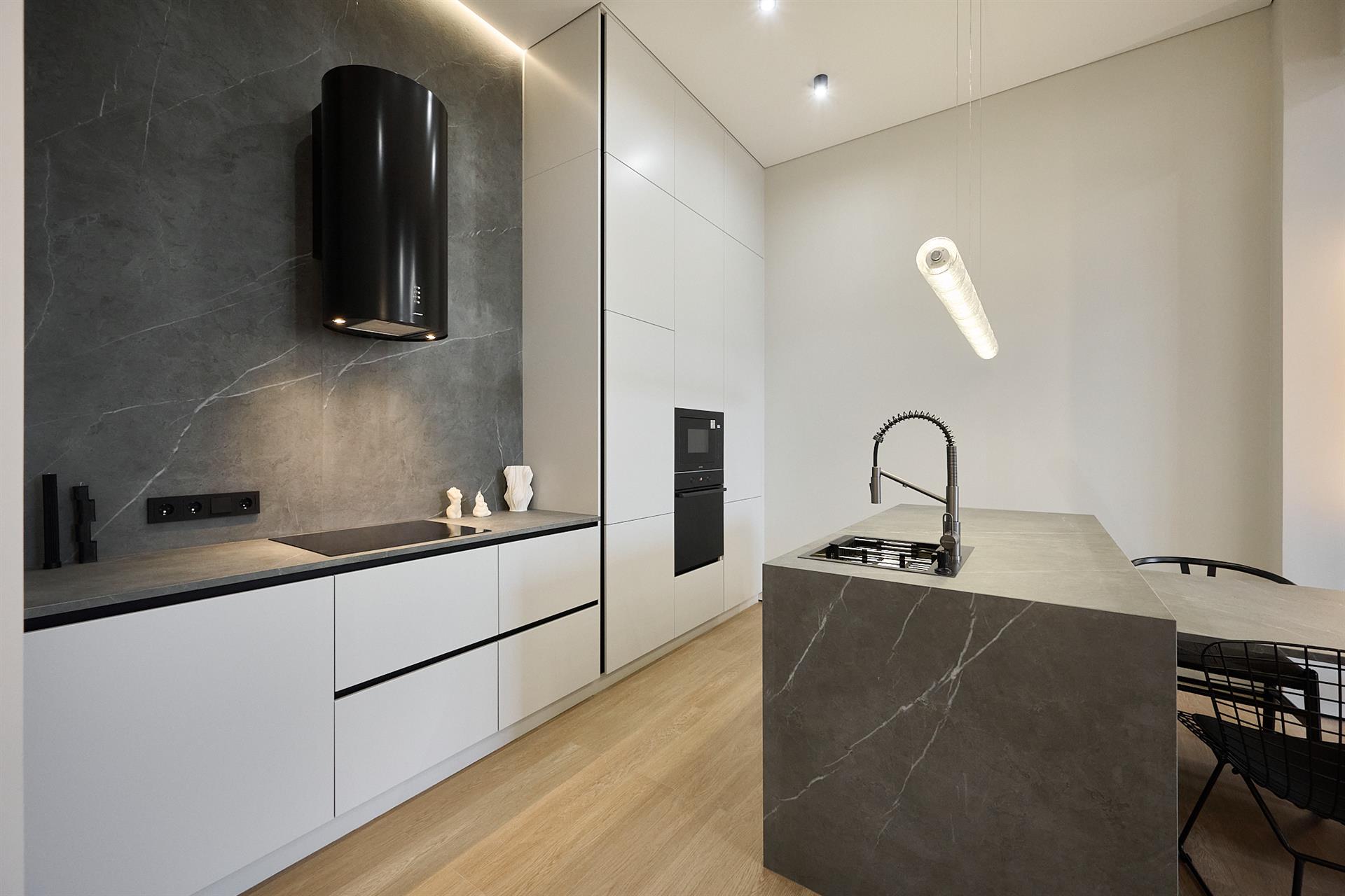 Фото №20: 1-комнатная квартира 72 м² - Краснодар, ЖК Девелопмент Плаза, Завод Измерительных Приборов, Прикубанский внутригородской округ, мкр. жилой комплекс Девелопмент Плаза, ул. имени 40-летия Победы, 33Г