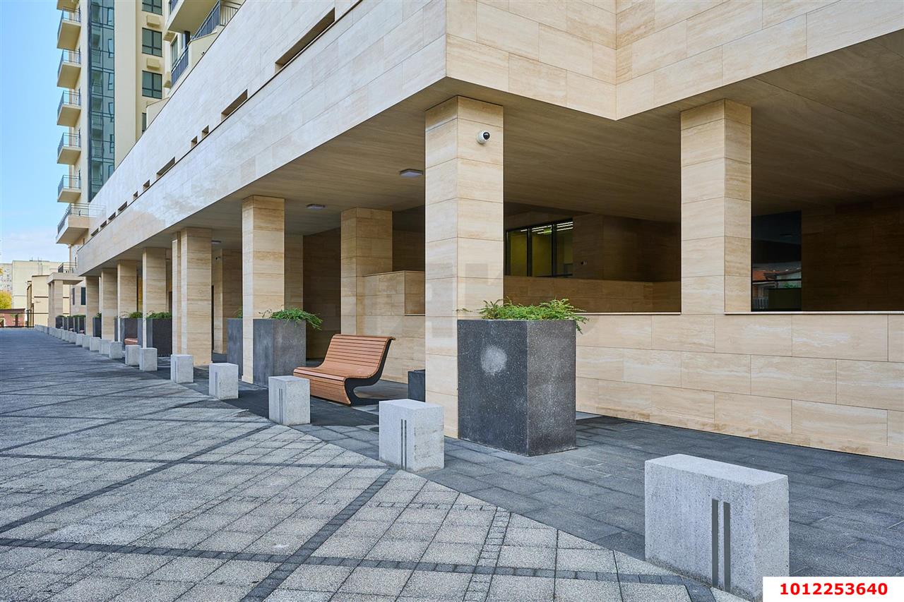 Фото №2: 1-комнатная квартира 72 м² - Краснодар, жилой комплекс Девелопмент Плаза, ул. имени 40-летия Победы, 33Г