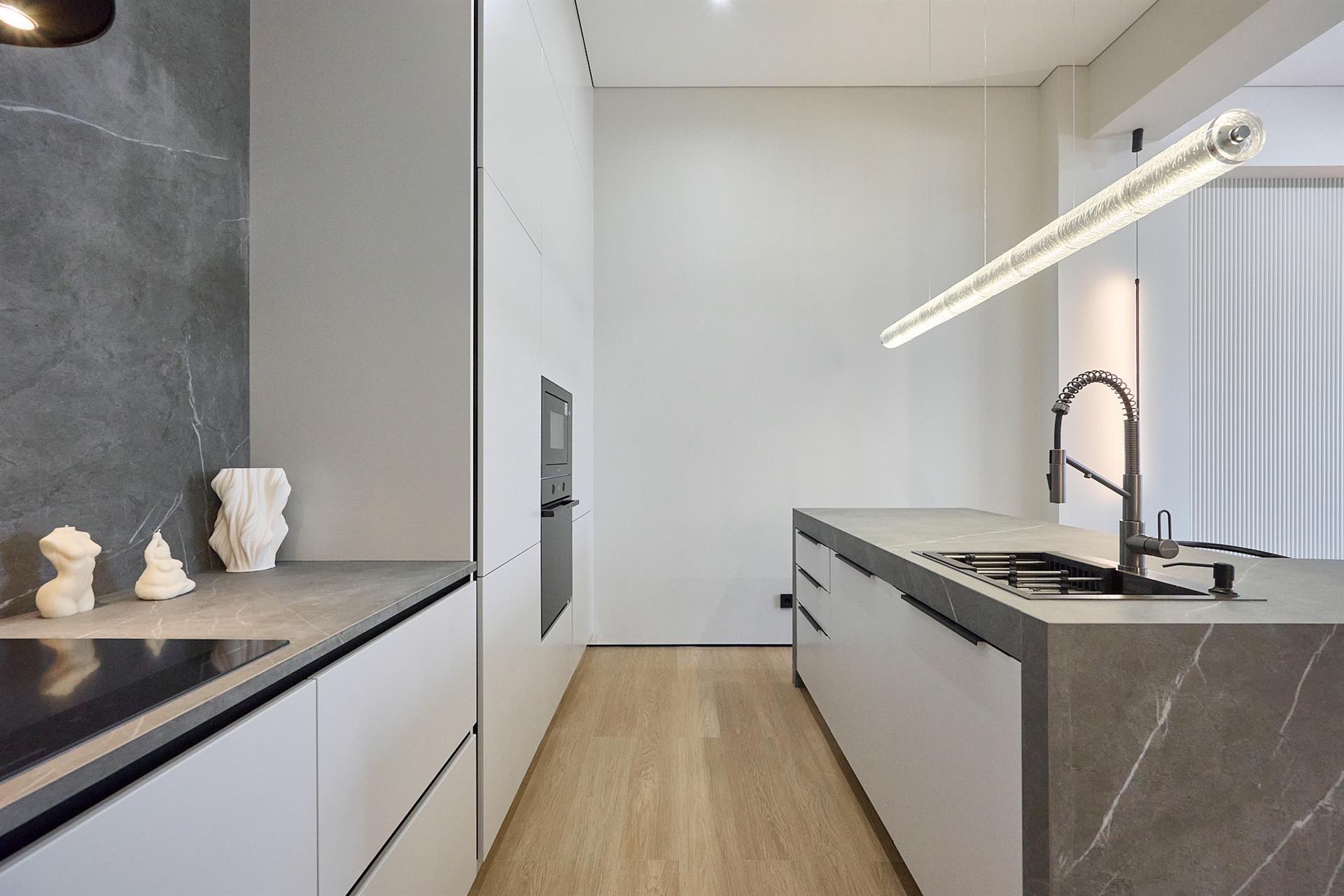 Фото №9: 1-комнатная квартира 72 м² - Краснодар, ЖК Девелопмент Плаза, Завод Измерительных Приборов, Прикубанский внутригородской округ, мкр. жилой комплекс Девелопмент Плаза, ул. имени 40-летия Победы, 33Г