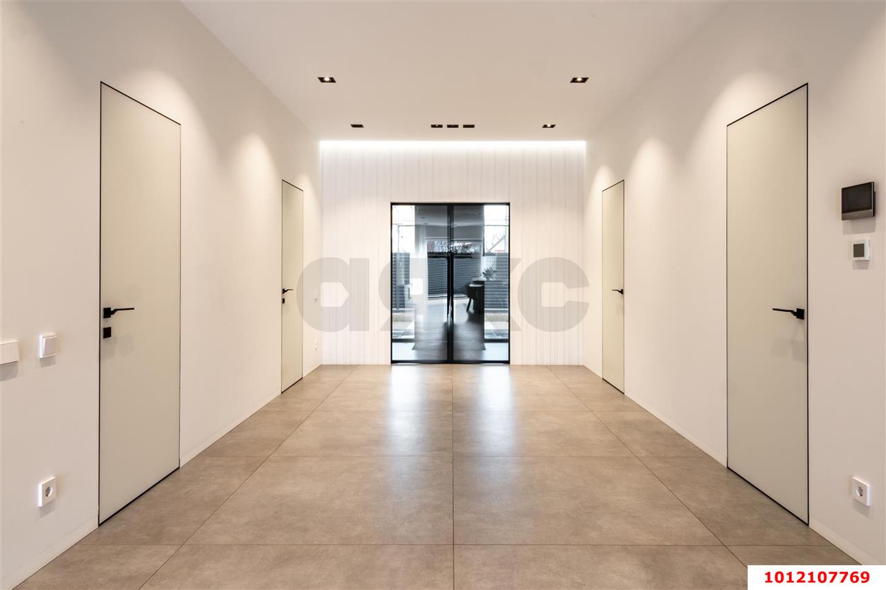 Фото №7: Дом 409 м² + 6.89 сот. - Краснодар, ул. Таманская, 91