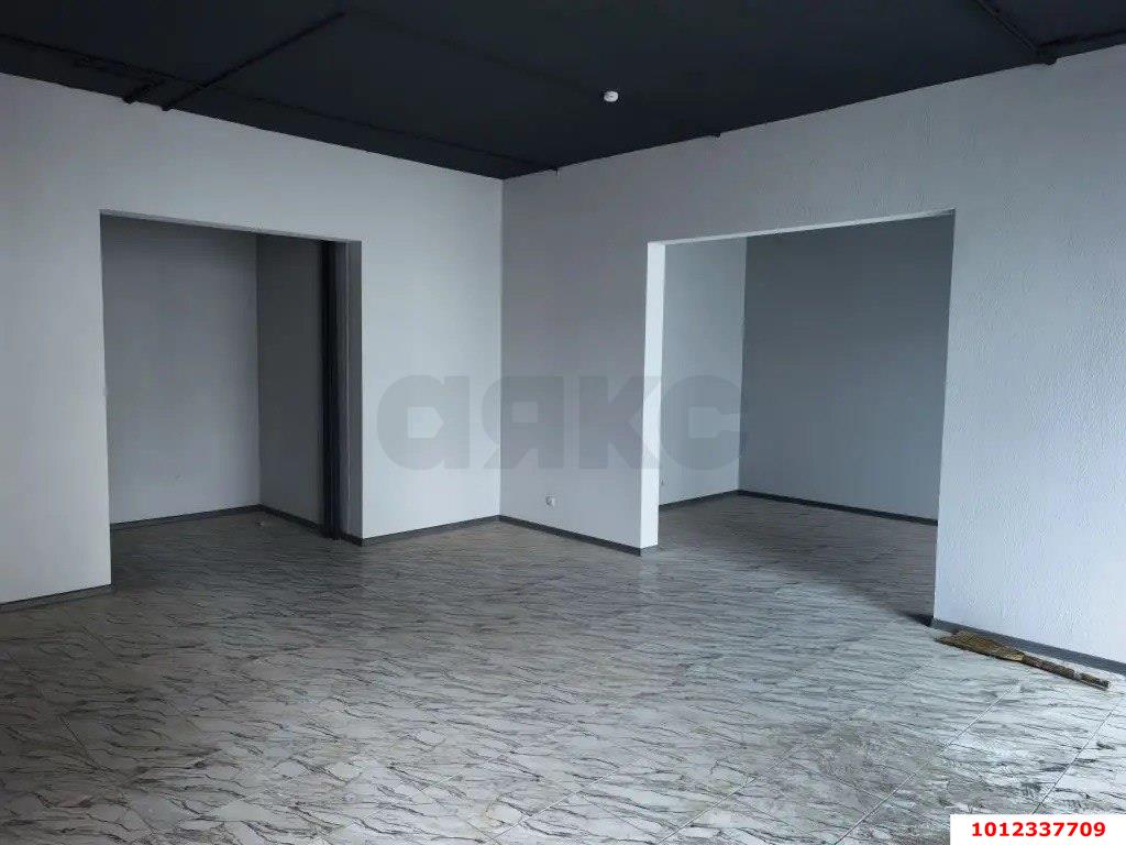 Фото №3: Коммерция 72 м² - Краснодар, жилой комплекс Дружный-2, Прикубанский внутригородской округ, Россинского, мкр. жилой комплекс Дружный, б-р Адмиралтейский, 3