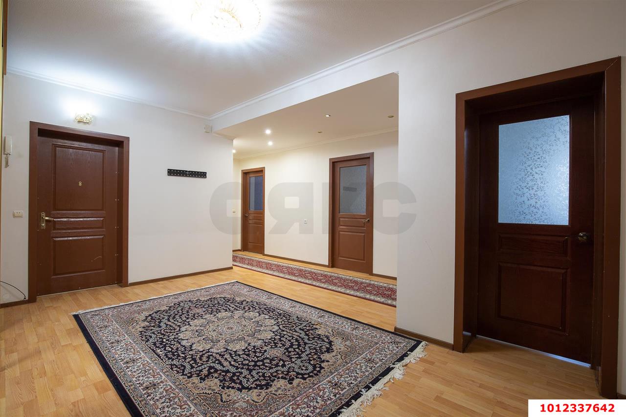 Фото №9: 3-комнатная квартира 112 м² - Краснодар, Краевая Клиническая Больница, ул. Черкасская, 55